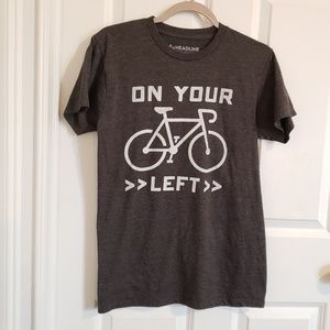 Headline graphic band tee small gray top